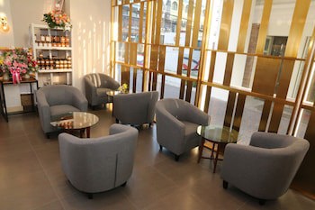 Crystal Palace Luxury Hotel