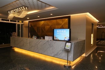 Crystal Palace Luxury Hotel