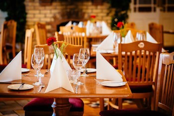 Gleesons Restaurant & Rooms