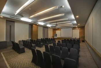 El Royale Jakarta (Adults Only)