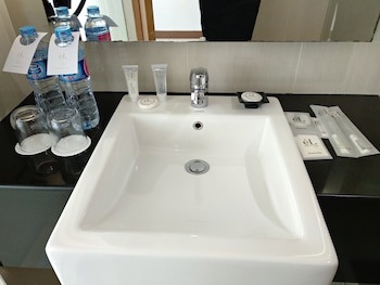 El Royale Jakarta (Adults Only)