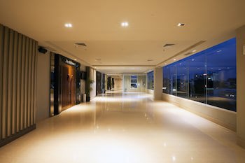El Royale Jakarta (Adults Only)
