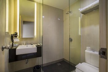 El Royale Jakarta (Adults Only)