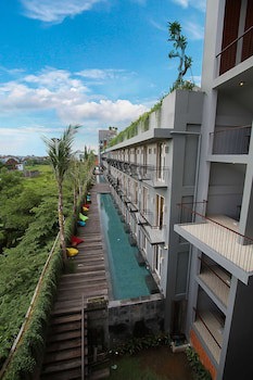 Frii Bali Echo Beach