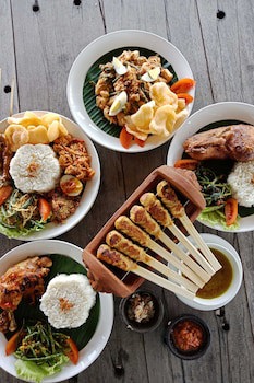Frii Bali Echo Beach