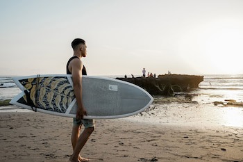 Frii Bali Echo Beach