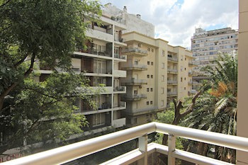 27 Suites Apart Hotel