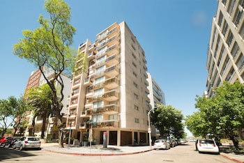 27 Suites Apart Hotel