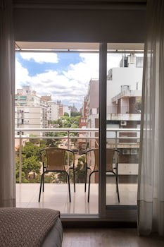 27 Suites Apart Hotel