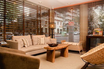 27 Suites Apart Hotel