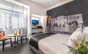 Dizengoff Avenue Hotel