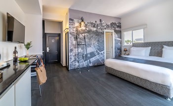 Dizengoff Avenue Hotel