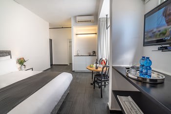 Dizengoff Avenue Hotel