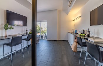 Dizengoff Avenue Hotel