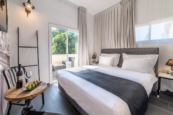 Dizengoff Avenue Hotel