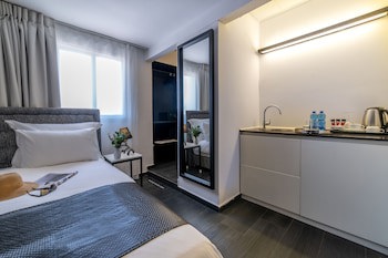 Dizengoff Avenue Hotel