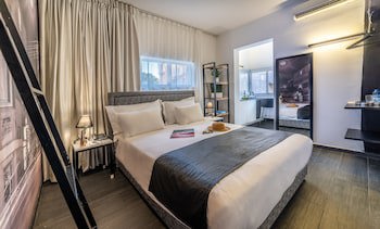 Dizengoff Avenue Hotel