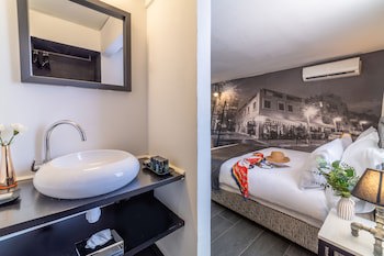 Dizengoff Avenue Hotel