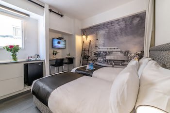 Dizengoff Avenue Hotel