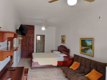 Hotel Garant & Suites