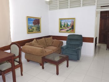 Hotel Garant & Suites