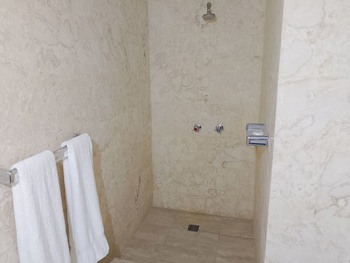 Hotel Garant & Suites