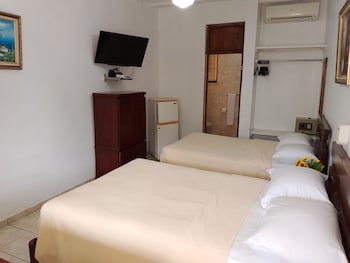 Hotel Garant & Suites