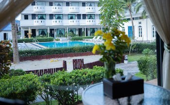 Blue Carina Hotel