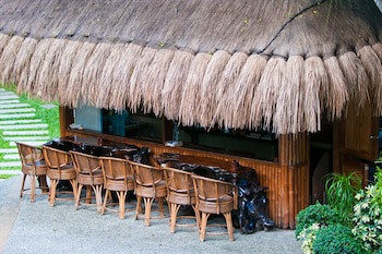 Nabulao Beach And Dive Resort