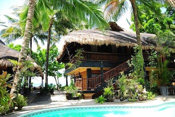 Nabulao Beach And Dive Resort