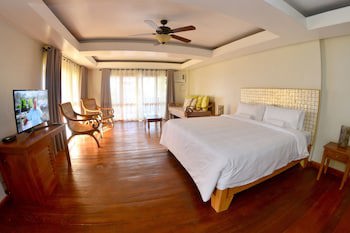 Nabulao Beach And Dive Resort