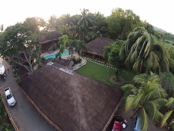 Nabulao Beach And Dive Resort