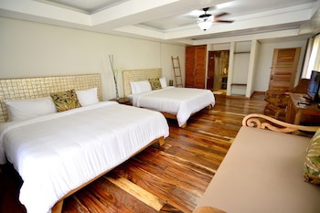 Nabulao Beach And Dive Resort