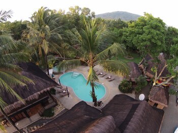 Nabulao Beach And Dive Resort