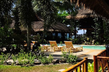 Nabulao Beach And Dive Resort
