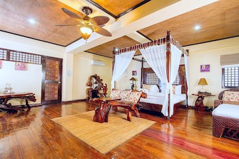 Nabulao Beach And Dive Resort