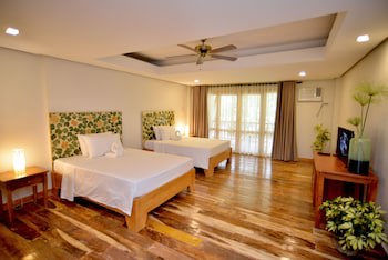 Nabulao Beach And Dive Resort