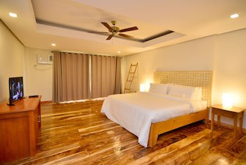 Nabulao Beach And Dive Resort