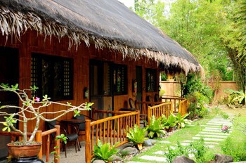 Nabulao Beach And Dive Resort