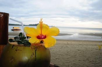 Nabulao Beach And Dive Resort