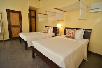 Nabulao Beach And Dive Resort