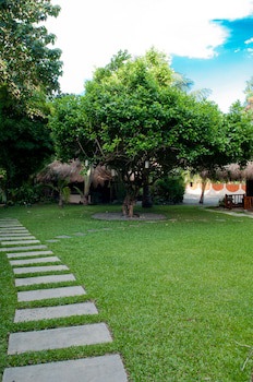 Nabulao Beach And Dive Resort