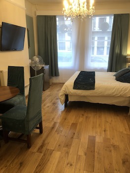 Brighton Surf Guest House