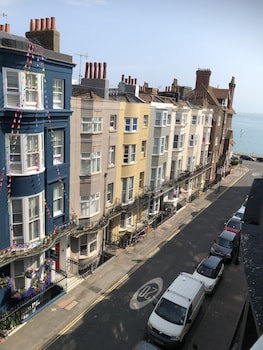 Brighton Surf Guest House