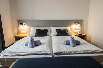 Felicity Garni Hotel