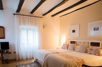 La Casa De La Cadena (Adults Only)
