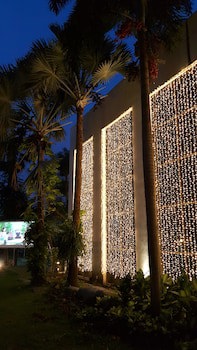 Royal Diamond Hotel