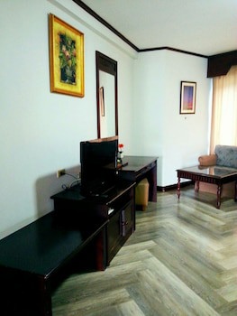 Royal Diamond Hotel