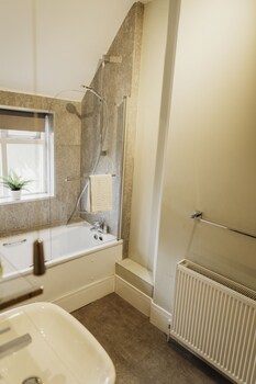 The White Lion Inn
