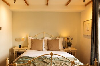 Bath House Hotel
